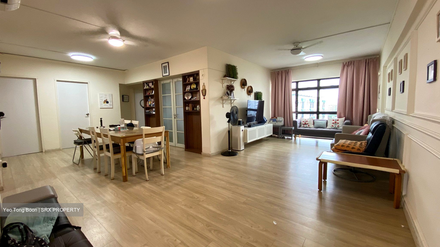 Blk 524 Fragrant Woods (Woodlands), HDB Executive #553950841